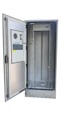 Γκρι χρώμα Outdoor 19 Telecom Rack Cabinet 40U Outdoor Telecom Encloses