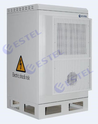 Το υπαίθριο τοποθετημένο τοίχος γραφείο Πολωνός χάλυβα τοποθετεί τον τύπο μπαταριών Equipemnt περιφράξεων με την ψύξη ανταλλακτών θερμότητας